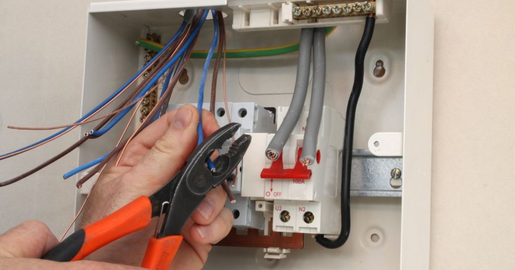 Circuitos e fiações elétricas em São Luís